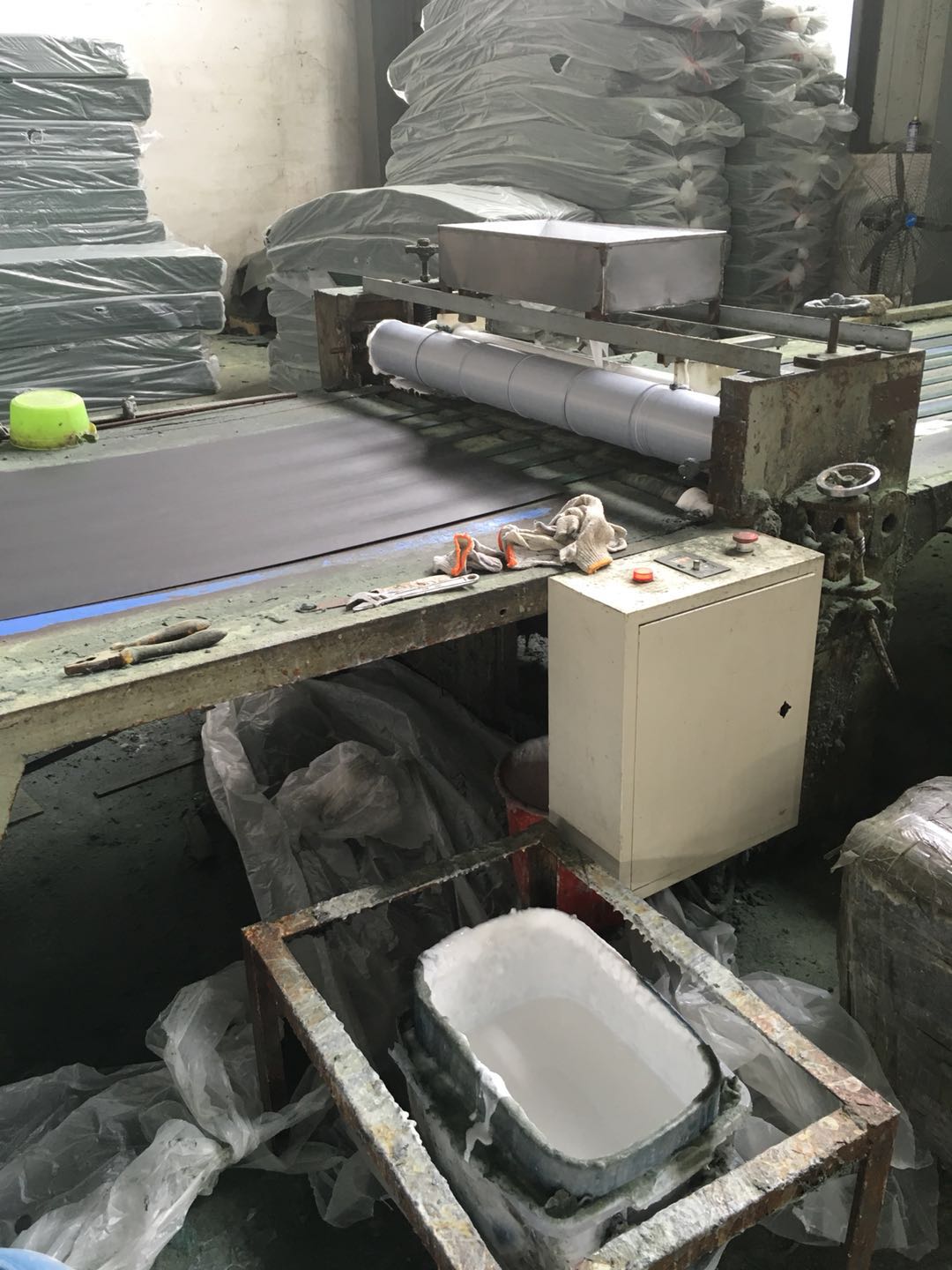 胶水生产及用途